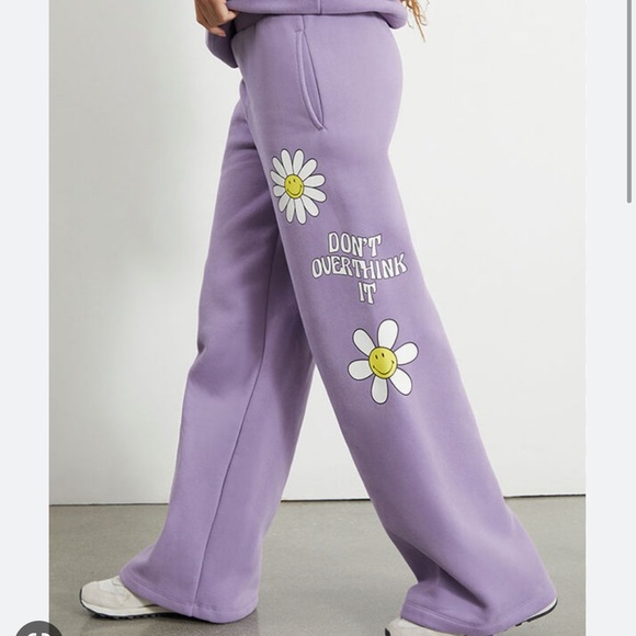 Samii Ryan Pants - BSR pac sun SAMMI RYAN XS smiley sweatpants NEW purple don’t overthink it